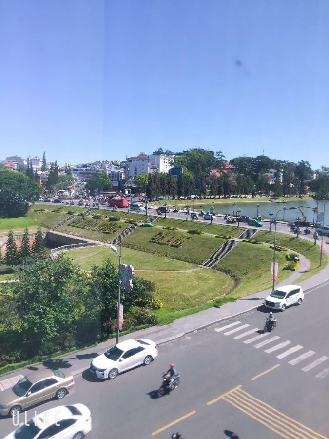 Khach San Tan Thanh ダラット エクステリア 写真